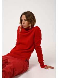 AUTHENTIC CASHMERE Kaszmirowy golf "Fornet" w kolorze czerwonym rozmiar: M. Czerwone golfy AUTHENTIC CASHMERE, bez wzorów, z kaszmiru. Za 317,73 zł.