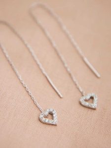 Lodie Silver Srebrne kolczyki z cyrkoniami rozmiar: onesize. Szare kolczyki Lodie Silver, z cyrkonią, srebrne. Za 70,45 zł.