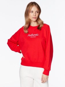 New Balance Bluza WT31557 Czerwony Regular Fit. Czerwone bluzy New Balance, m, bez wzorów, z bawełny, bez kaptura. Za 399,99 zł.