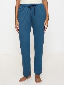 Triumph Spodnie dresowe "Mix & Match" w kolorze niebieskim rozmiar: 42. Niebieskie spodnie dresowe Triumph, bez wzorów, z bawełny. Za 74,28 zł.