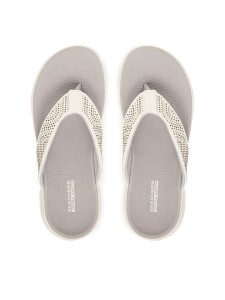 Skechers Japonki 140184/WHT Biały. Białe klapki Skechers, bez wzorów, z materiału, bez obcasa. Za 199,99 zł.