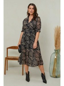 Curvy Lady Sukienka w kolorze czarno-beżowym rozmiar: 44/46. Brązowe sukienki Curvy Lady, bez wzorów, z tkaniny, klasyczne, bez kołnierzyka, bez ramiączek, midi. Za 127,65 zł.
