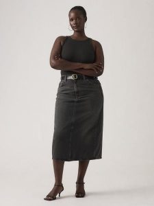 Levi's Spódnica dżinsowa w kolorze antracytowym rozmiar: W32. Czarne spódnice Levi's®, na co dzień, s, z aplikacjami, z bawełny, klasyczne, midi. Za 140,20 zł.