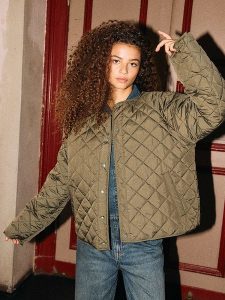 Noisy may Kurtka pikowana w kolorze khaki rozmiar: XL. Brązowe kurtki Noisy may, xl, bez wzorów, bez kaptura. Za 149,31 zł.
