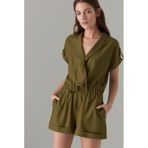 Krótki kombinezon z lyocellu - Khaki. Kombinezony marki Mohito. Za 159,99 zł.