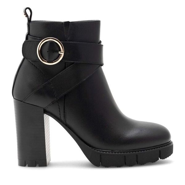 Botki Sergio Bardi. Czarne botki Sergio Bardi, bez wzorów, bez obcasa, na słupku, bez zapięcia. Za 399,99 zł.