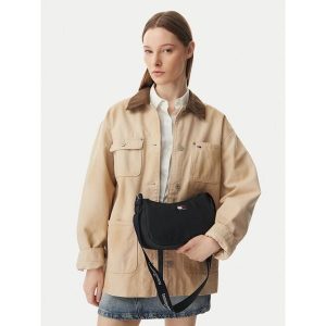 Torebka Tommy Jeans. Czarne torebki klasyczne Tommy Jeans, bez wzorów, z jeansu, bez dodatków. Za 249,99 zł.