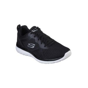 Buty do chodzenia damskie Skechers Dynamight 20. Czarne buty trekkingowe Skechers, z materiału, bez zapięcia. Za 189,99 zł.