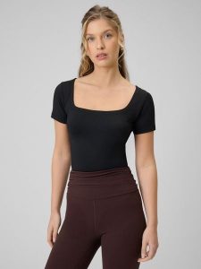 4F T-shirt slim gładki damski - czarny XS. Czarne t-shirty 4f, xs, bez wzorów, z tkaniny, bez kołnierzyka, bez ramiączek. Za 79,99 zł.