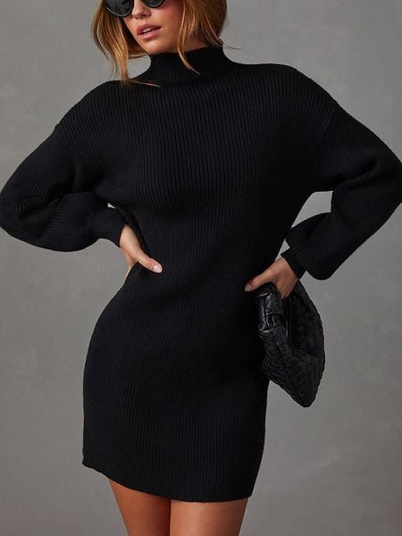 Milan Kiss Sukienka w kolorze czarnym rozmiar: S. Czarne sukienki Milan Kiss, na co dzień, s, bez wzorów, prążkowane, bez kołnierzyka, bez ramiączek, mini, proste. Za 187,52 zł.