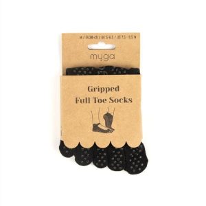 Antypoślizgowe skarpetki z palcami do jogi myga Yoga Toe Socks - M. Czarne skarpetki MYGA, bez wzorów. Za 19,99 zł.