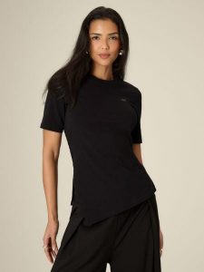 4F T-shirt regular gładki damski - czarny S. Czarne t-shirty 4f, s, bez wzorów, z bawełny, bez kołnierzyka, bez ramiączek. Za 79,99 zł.