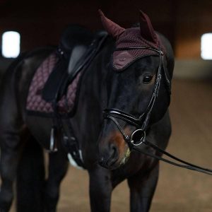 Krótki kapelusz dla koni Equestrian Stockholm. Brązowe kapelusze EQUESTRIAN STOCKHOLM, bez wzorów, sportowe. Za 303,00 zł.