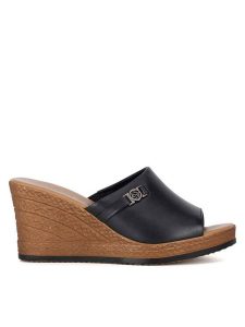 Lasocki Klapki WI23-283-10 Czarny. Czarne klapki Lasocki, bez wzorów, z materiału, bez obcasa. Za 169,99 zł.