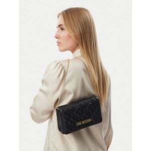 Torebka LOVE MOSCHINO. Czarne torebki wieczorowe LOVE MOSCHINO, bez wzorów, bez dodatków. Za 639,99 zł.