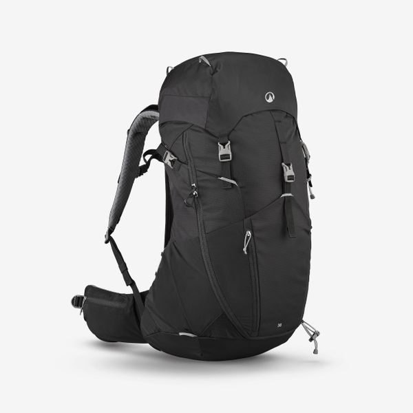 Plecak turystyczny Quechua MH500 38 l. Czarne plecaki QUECHUA. Za 299,99 zł.