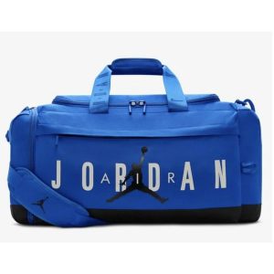 Torba sportowa Air Jordan Jam Velocity Duffle Sport Bag Blue MM0920-BB7. Niebieskie torby podróżne i sportowe Jordan, bez wzorów. Za 286,35 zł.