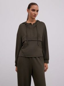 BGN Bluza w kolorze khaki rozmiar: 38. Brązowe bluzy BGN, bez wzorów, z kapturem. Za 121,80 zł.