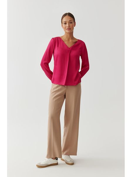 TATUUM Bluzka w kolorze różowym rozmiar: 42. Różowe bluzki Tatuum, bez wzorów, z wiskozy, bez kołnierzyka, bez ramiączek. Za 117,73 zł.