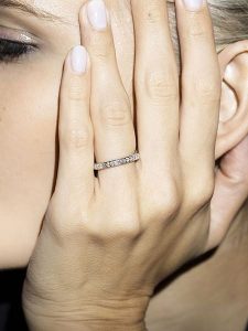 DIAMANTA Złoty pierścionek "Alliance Tris" z diamentami rozmiar: 60. Szare pierścionki DIAMANTA, z diamentem, złote. Za 2 523,83 zł.