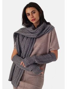 ASSUILI Ocieplacze w kolorze szarym na ręce rozmiar: onesize. Szare rękawiczki Assuili, bez wzorów, ze splotem. Za 56,99 zł.