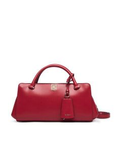 Guess Torebka HWVG97 34060 Czerwony. Czerwone kuferki Guess, z aplikacjami, ze skóry, bez dodatków. Za 634,99 zł.