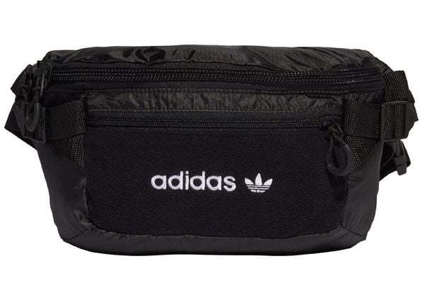 Torebka nerka adidas Premium Essentials Large Waist Bag pojemność 5 L. Czarne nerki i saszetki ADIDAS, bez wzorów, z materiału. Za 159,45 zł.
