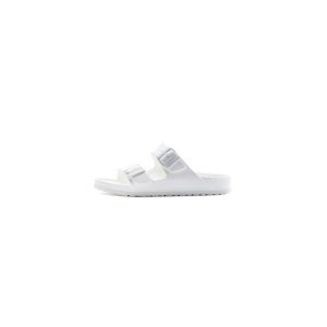 Klapki damskie Birkenstock Arizona Eva. Brązowe klapki Birkenstock, bez wzorów, z materiału, bez obcasa. Za 375,00 zł.