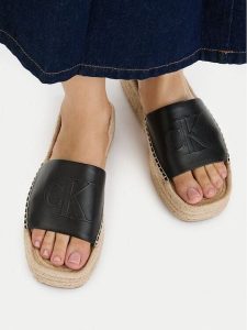 Calvin Klein Klapki Flatf Espa Mule Lth Mg HW0HW03027 Czarny. Czarne klapki Calvin Klein, bez wzorów, bez obcasa. Za 449,99 zł.