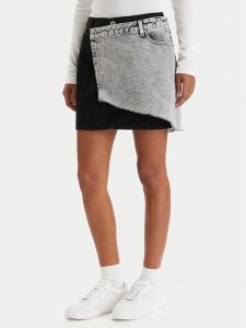 Karl Lagerfeld Jeans Spódnica jeansowa B1W12015 Szary Regular Fit. Szare spódnice Karl Lagerfeld Jeans, s, bez wzorów, z bawełny. Za 468,99 zł.