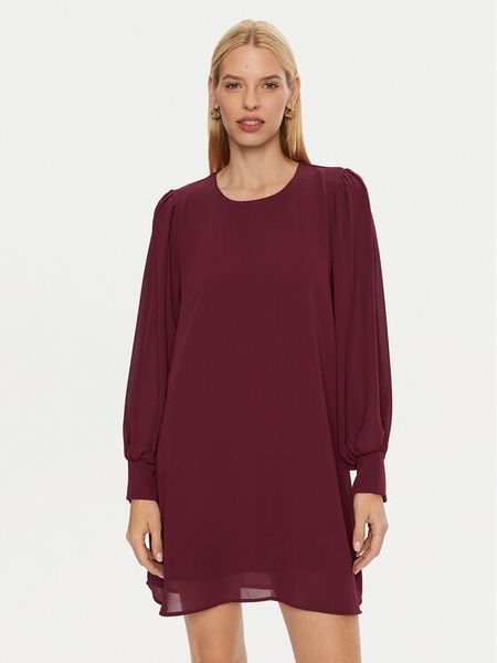 Rinascimento Sukienka koktajlowa CFC0120503003 Fioletowy Regular Fit. Fioletowe kombinezony Rinascimento, s, bez wzorów, z syntetyku, wizytowe, bez kołnierzyka, bez ramiączek. Za 169,99 zł.