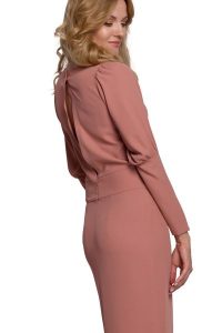 Elegancka sukienka z odkrytymi plecami i rozcięciem pudrowa. Sukienki Sukienki.shop, na imprezę, m, bez wzorów, eleganckie, bez kołnierzyka, bez ramiączek. Za 369,00 zł.