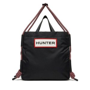 Torebka Hunter. Czarne torebki klasyczne Hunter, bez wzorów, bez dodatków. Za 179,99 zł.