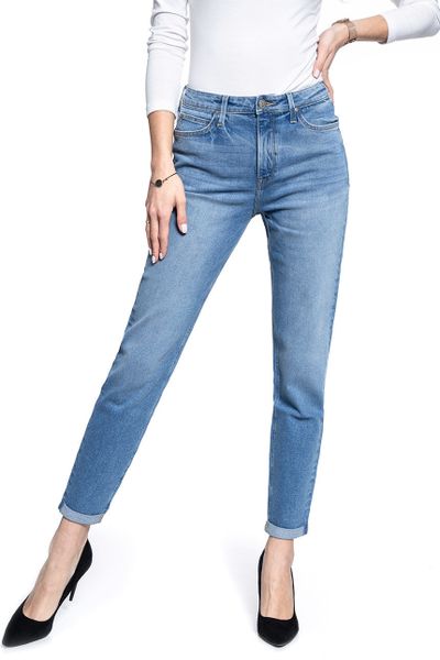 LEE MOM STRAIGHT LIGHT LUNA L32ILTYX. Jeansy marka niezdefiniowana, bez wzorów, z jeansu. W wyprzedaży za 74,99 zł.