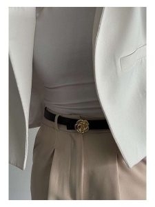 Lucky Bees Pasek w kolorze czarnym - dł. 100 cm rozmiar: onesize. Czarne paski Lucky Bees, bez wzorów, z materiału. Za 83,62 zł.