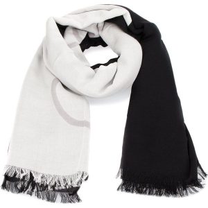 Szal CALVIN KLEIN - Block Out Scarf W K40K400193 101. Szaliki marki Calvin Klein. W wyprzedaży za 199,00 zł.