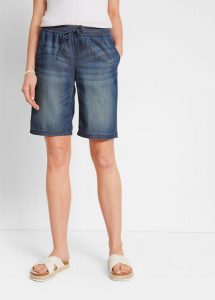 Lekkie bermudy z denimu z lnem. Niebieskie jeansy bonprix, bez wzorów, z denimu. Za 92,99 zł.