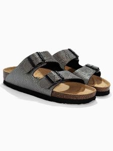 BACKSUN Klapki "Bali" w kolorze czarnym rozmiar: 36. Czarne klapki Backsun, bez wzorów, ze skóry, z otwartym noskiem, bez obcasa. Za 130,99 zł.