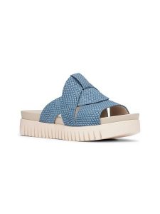 Ilse Jacobsen Klapki w kolorze niebieskim rozmiar: 39. Niebieskie klapki Ilse Jacobsen, bez wzorów, z otwartym noskiem, bez obcasa, na platformie. Za 84,01 zł.