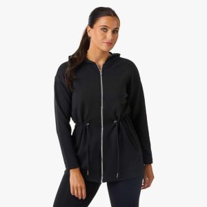 Bluza treningowa damska Swedemount Move Soft Hood Jacket szybkoschnąca. Czarne bluzy SWEDEMOUNT, bez wzorów, z tkaniny, bez kaptura. Za 199,99 zł.