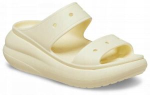 Klapki Dla Dorosłych Crocs Classic Crush. Czerwone klapki Crocs, bez wzorów, z materiału, bez obcasa. Za 119,99 zł.