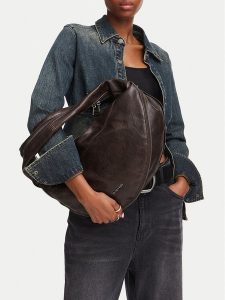 G-Star Raw Torebka C-LDA8823 Brązowy. Brązowe torebki klasyczne G-Star, bez wzorów, ze skóry, bez dodatków. Za 249,99 zł.