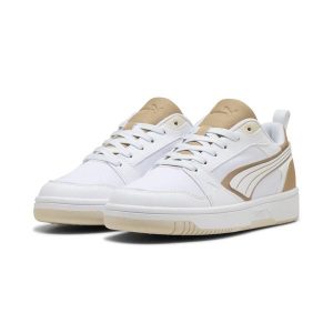 Sneakersy unisex Rebound v6 Low Aqua Metallics PUMA White Gold Alpine Snow. Białe buty sportowe Puma, bez wzorów, bez zapięcia, do koszykówki. W wyprzedaży za 219,00 zł.