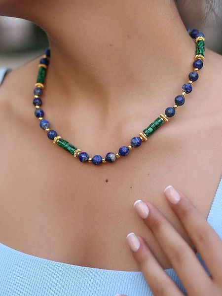 Pierres de Jade Pozłacany naszyjnik z elementami ozdobnymi - dł. 45 cm rozmiar: onesize. Niebieskie naszyjniki Pierres de Jade, z lazurytem, pozłacane. Za 95,92 zł.