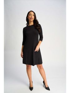 Marks & Spencer Sukienka w kolorze czarnym rozmiar: 38. Czarne sukienki Marks & Spencer, na co dzień, bez wzorów, bez kołnierzyka, bez ramiączek, mini, proste. Za 32,90 zł.