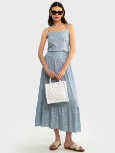 BIG STAR Top w kolorze błękitnym rozmiar: L. Niebieskie topy Big Star, l, bez wzorów, z wiskozy, retro, bez kołnierzyka, bez ramiączek. Za 54,99 zł.