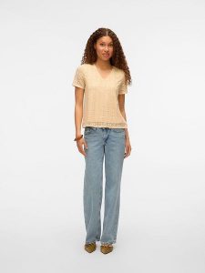 Vero Moda Bluzka w kolorze kremowym rozmiar: XL. Brązowe bluzki Vero Moda, xl, bez wzorów, bez kołnierzyka, bez ramiączek. Za 52,79 zł.