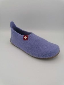 Living Kitzbühel Wełniane kapcie w kolorze fioletowym rozmiar: 38. Różowe kapcie Living Kitzbühel, bez wzorów, z materiału. Za 195,45 zł.