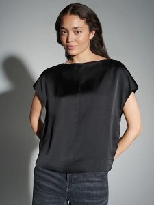 OPUS Bluzka "Festiva" w kolorze czarnym rozmiar: 38. Czarne bluzki Opus, bez wzorów, bez kołnierzyka, bez ramiączek. Za 143,99 zł.