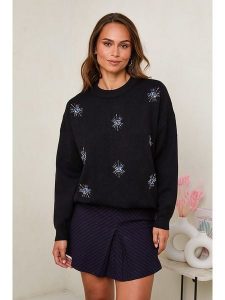 Soft Cashmere Sweter w kolorze czarnym rozmiar: 38/40. Czarne swetry oversize Soft Cashmere, bez wzorów, bez ramiączek. Za 180,49 zł.